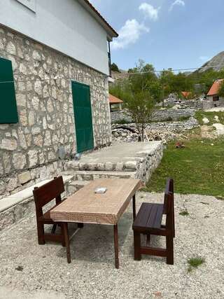 Дома для отпуска Guest House Markovic Lovcen Цетине Дом с 3 спальнями-14