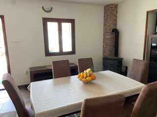 Дома для отпуска Guest House Markovic Lovcen Цетине Дом с 3 спальнями-29