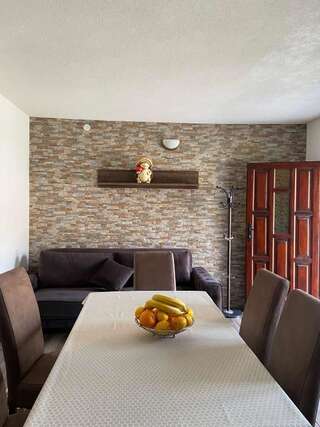 Дома для отпуска Guest House Markovic Lovcen Цетине Дом с 3 спальнями-34